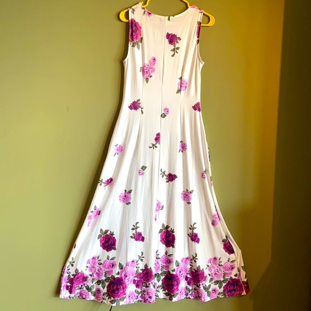 Summer sleeveless dress - Picture 2 of 2